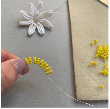 Beaded Flower Craft Kit - Daisy. A creative gift idea.