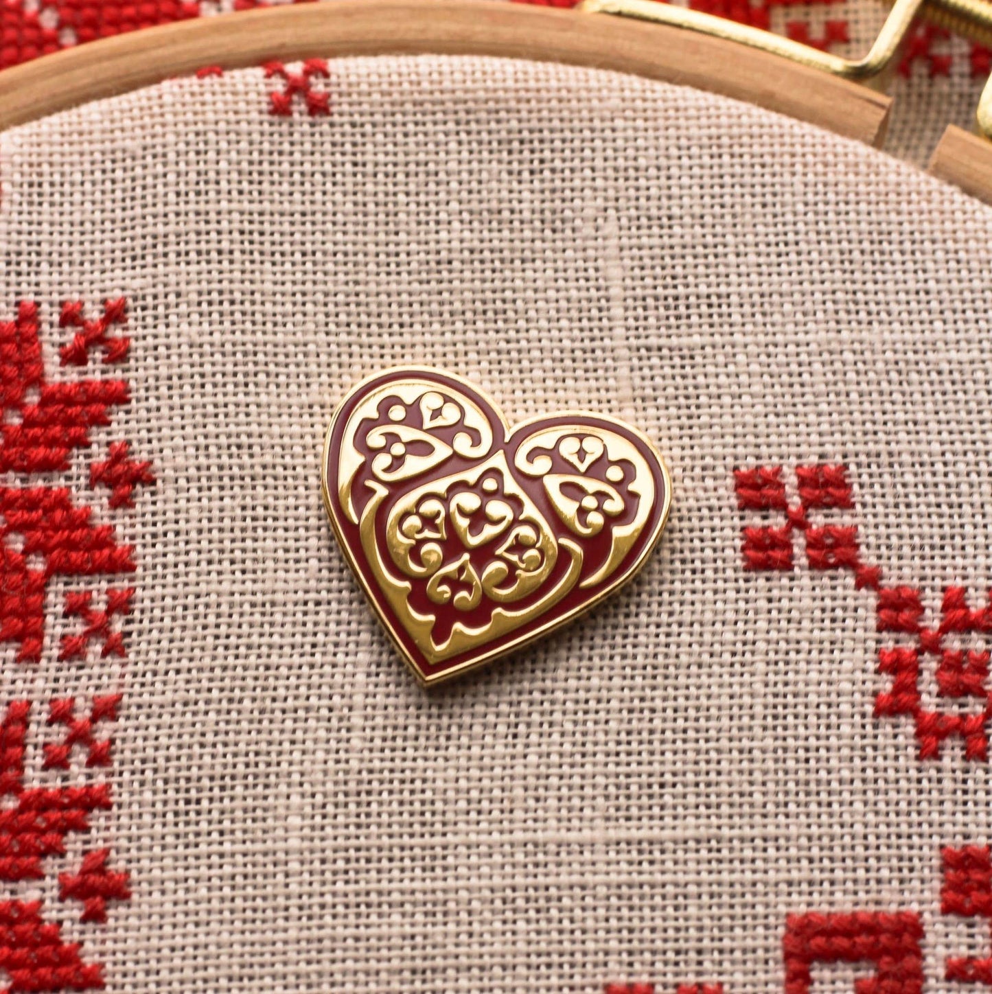 Needle minder Byzantine Rose