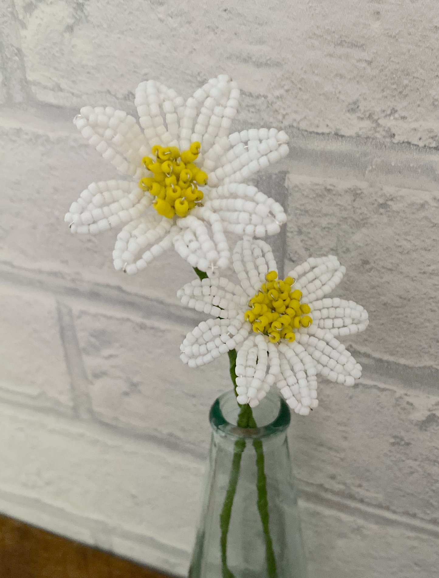 Beaded Flower Craft Kit - Daisy. A creative gift idea.