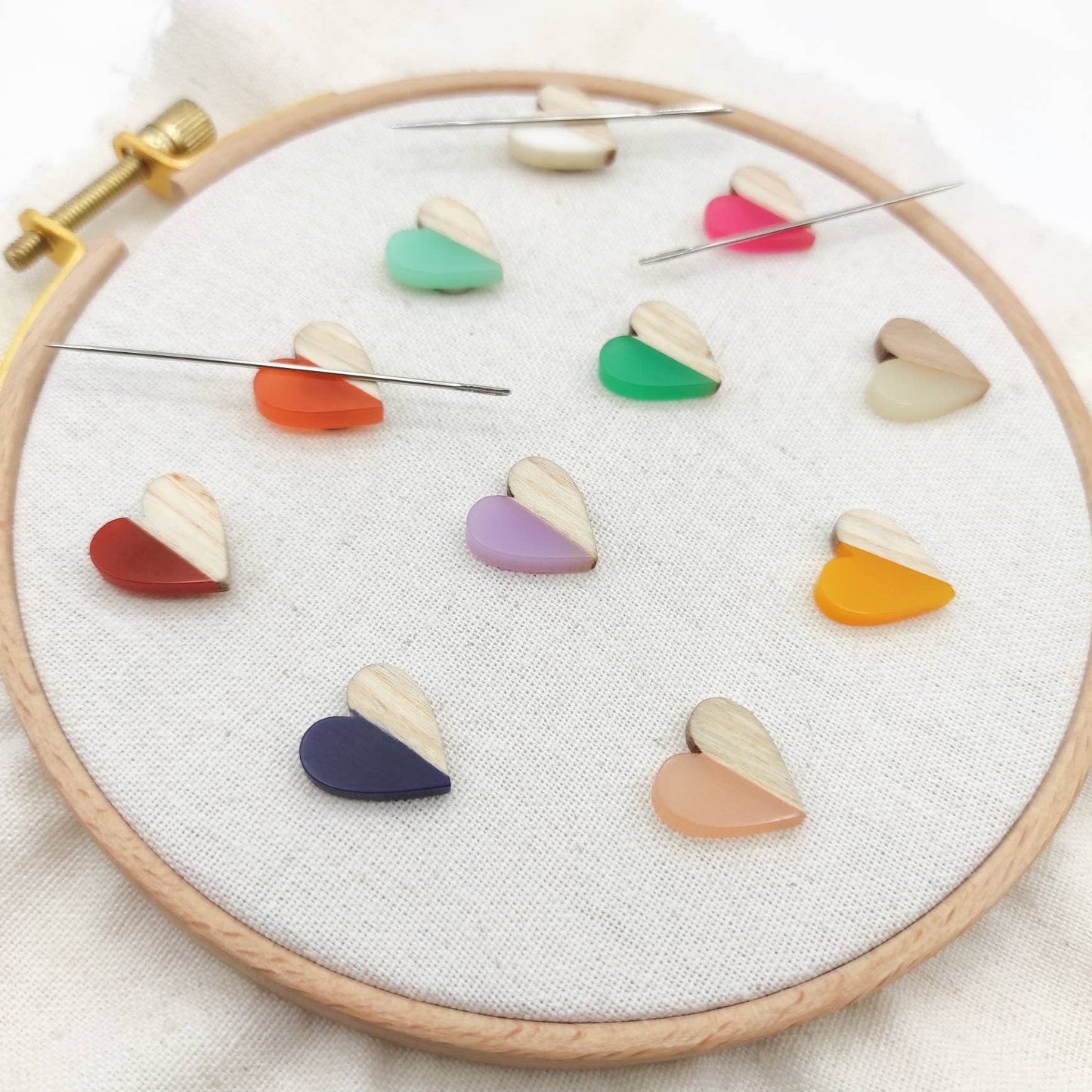 Small Heart needle minder