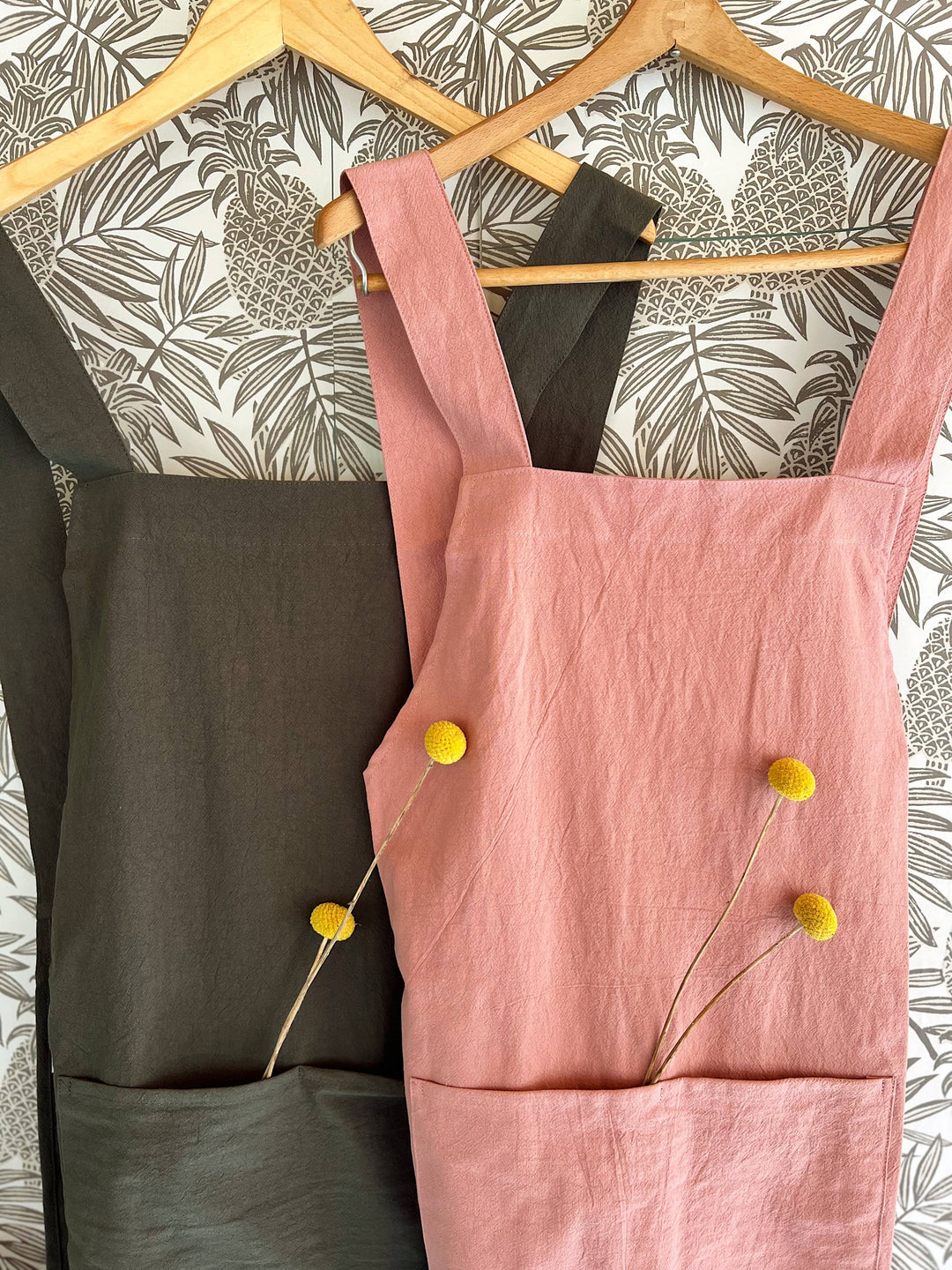 Cotton Cross-Back Apron