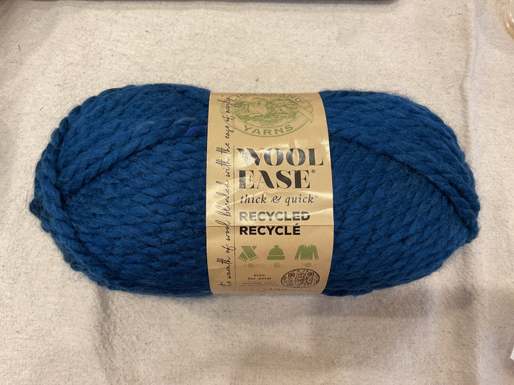 Wool-ease Recycled Thick and Quick Yarn
