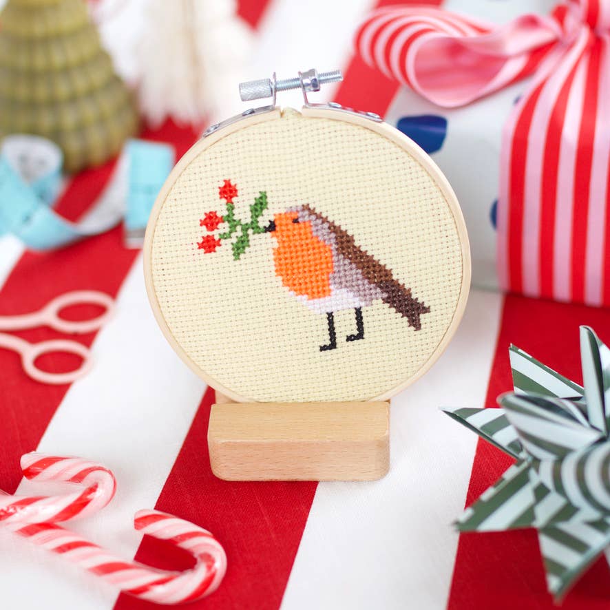 Robin &amp; Berry Beginner Counted Cross Stitch Kit