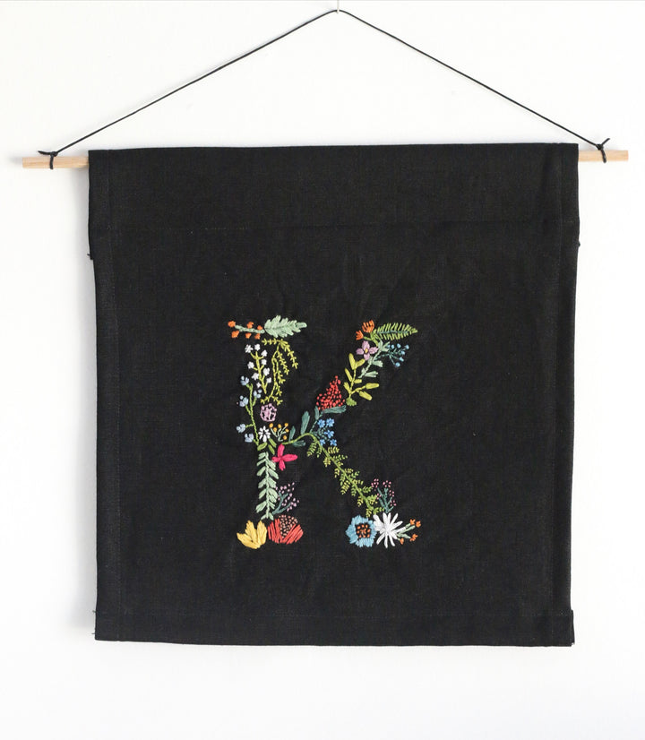 {8/8} Botanical Embroidery with Rebecca Woolston