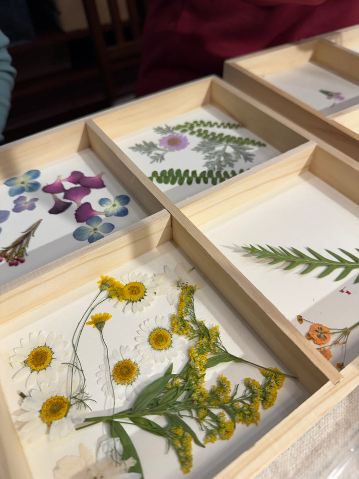 {2/13} Pressed Flower Frames | Galentine’s Folkcraft Social