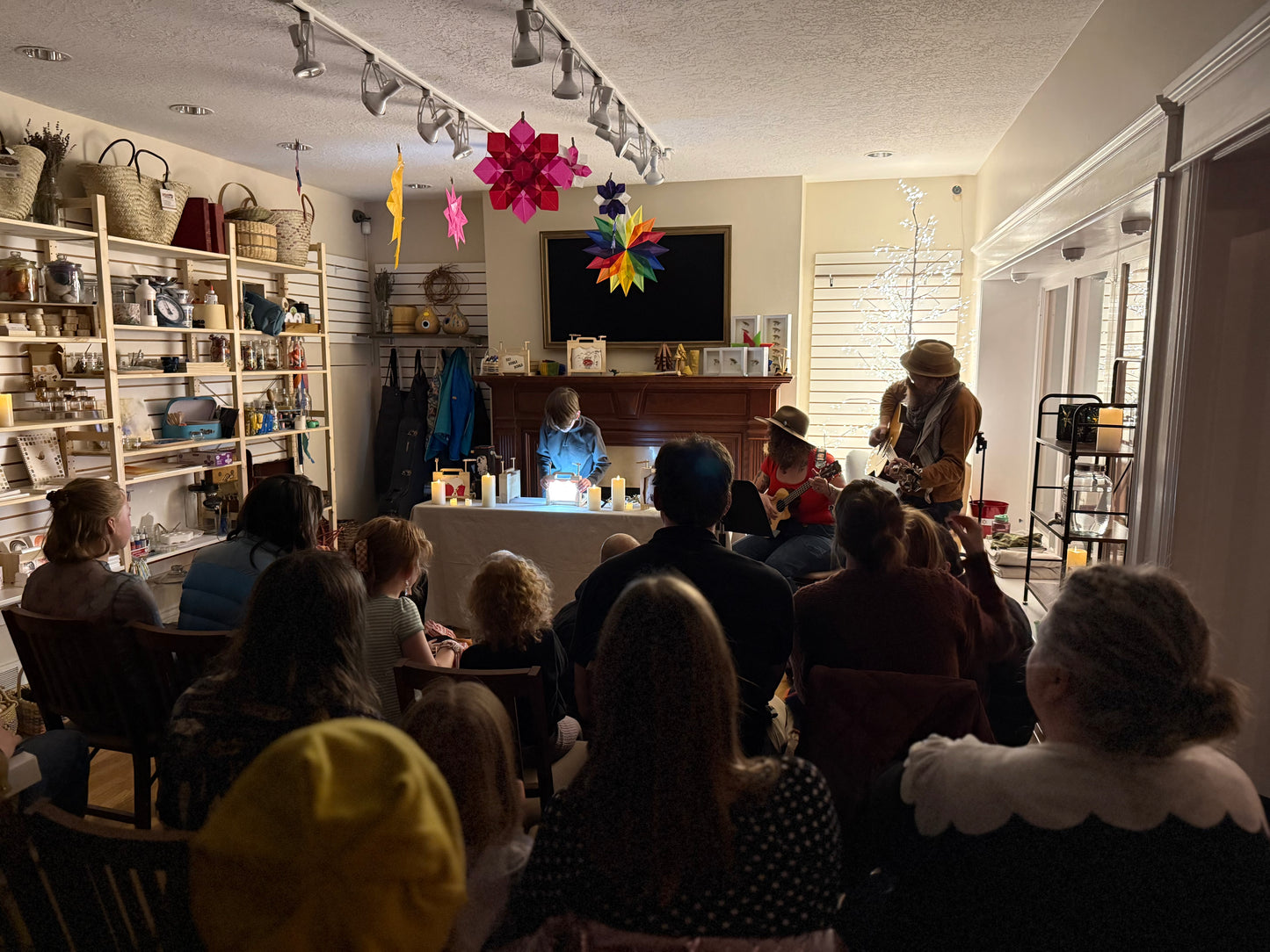 {10/16} Crankie Theater Night: Moving Pictures & Live Music