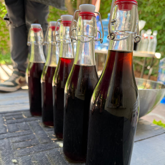 {7/17} Old-Fashioned Root Beer Making