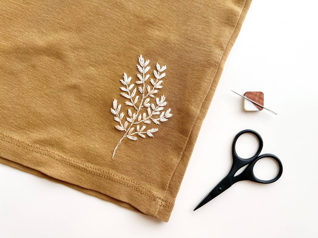 Small needlecraft scissors, tiny embroidery scissors