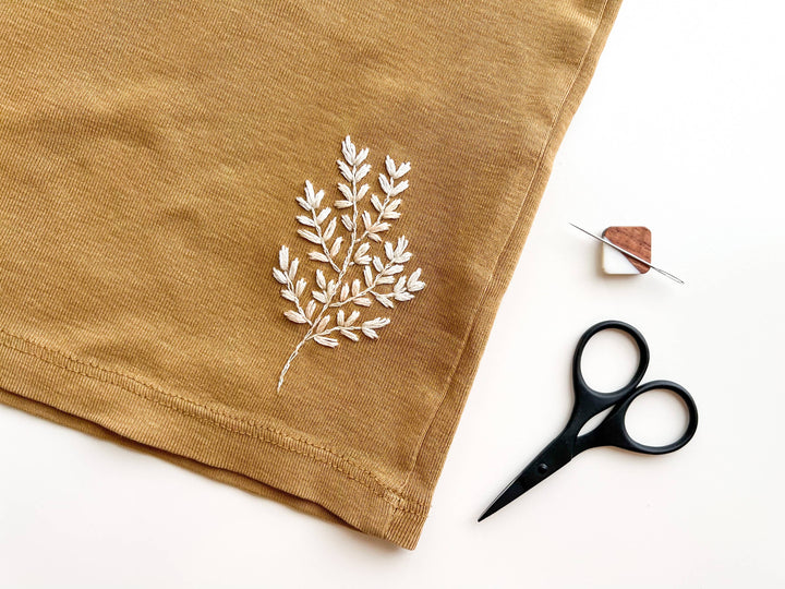 Small needlecraft scissors, tiny embroidery scissors