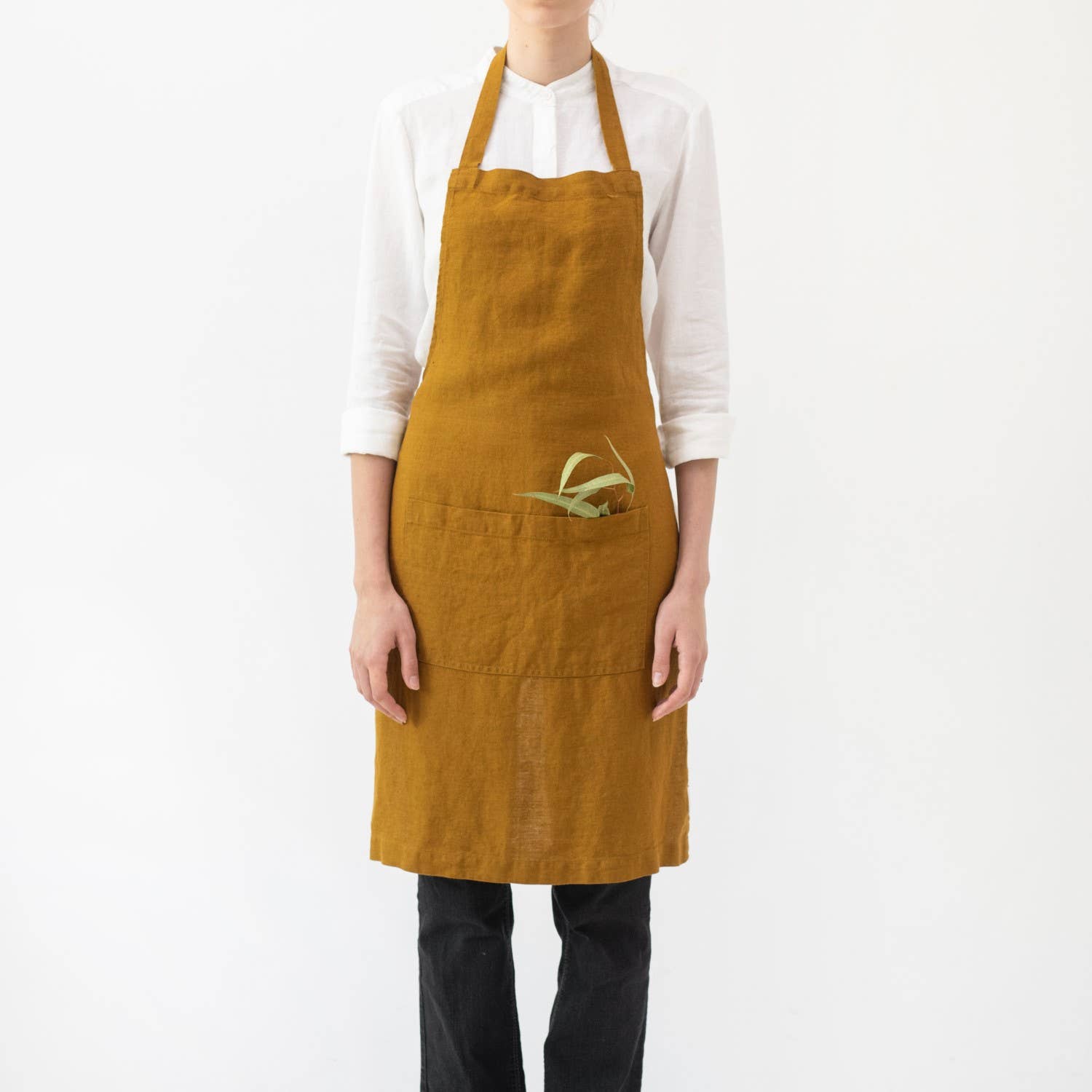 Bronze Linen Daily Apron – Handcraft Revival