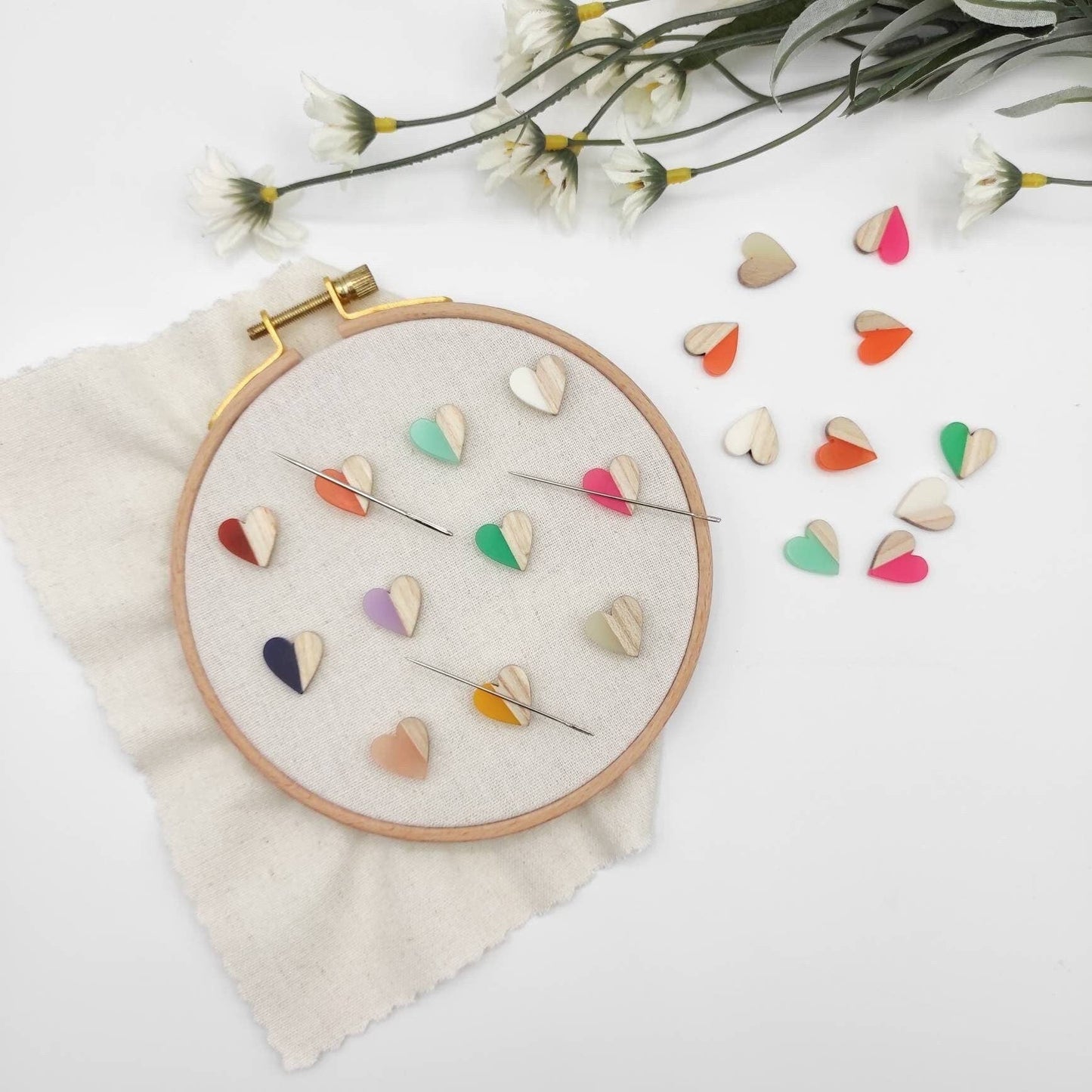 Small Heart needle minder